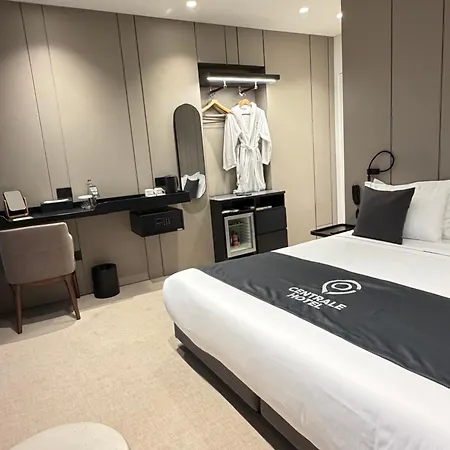 Centrale Hotel